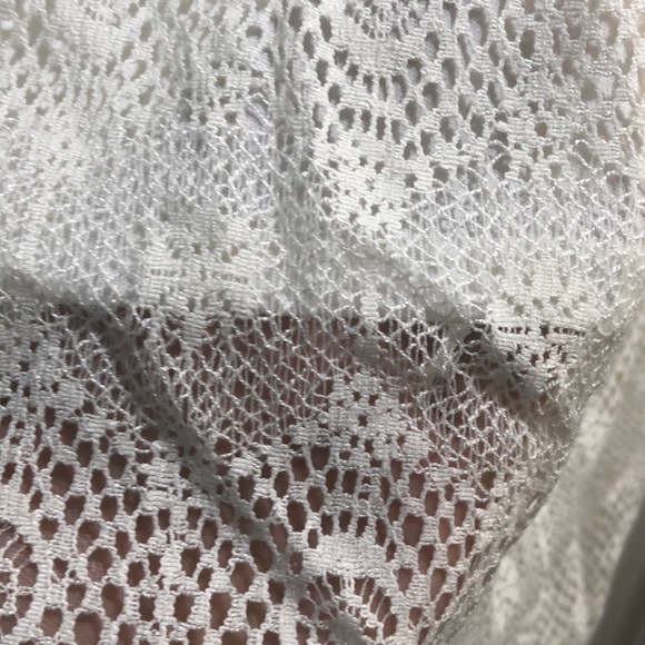 White and cream lace dress - Picture 2 of 3